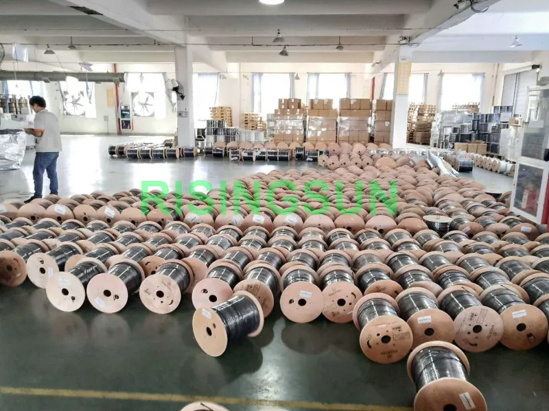 1 Core G657 FTTH Fiber Optic Drop Cable Gjyxch