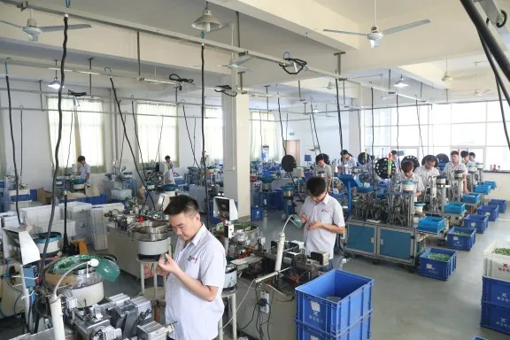 Cable V. 35m/V. 35f Ass′y (XYC110)