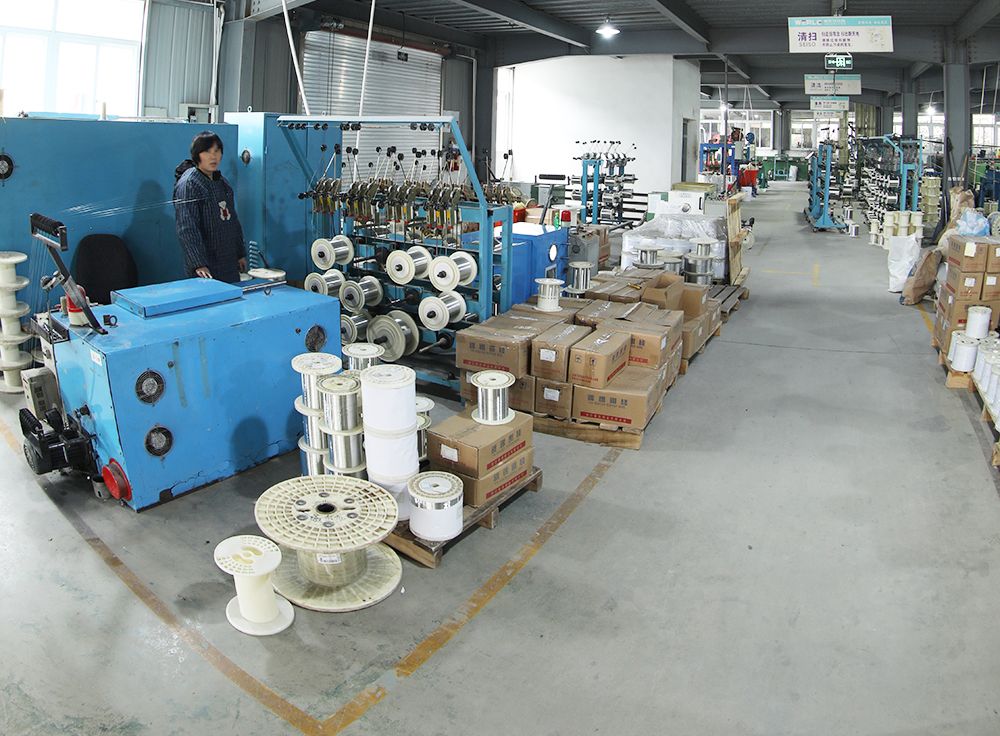 Factory Supplier Low Voltage Copper Conductor XLPE Insulated Cable High Quality