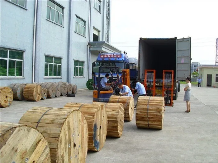 Indoor Outdoor Gjyxch GJYXFCH FTTH 1core 2 Core 4core G657A2 Fibra Drop Flat Cable Fiber Optic
